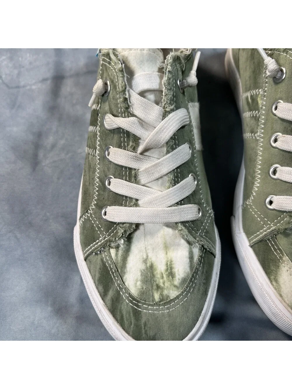 Obtaom Women’s Casual Sneakers Green Distressed  - 1185-2E